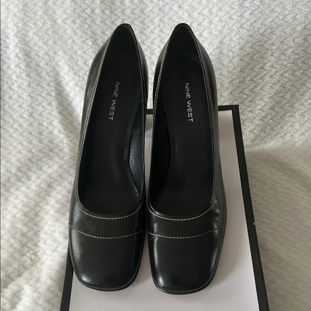 Nine West Black Heels Sleek Minimalist Design